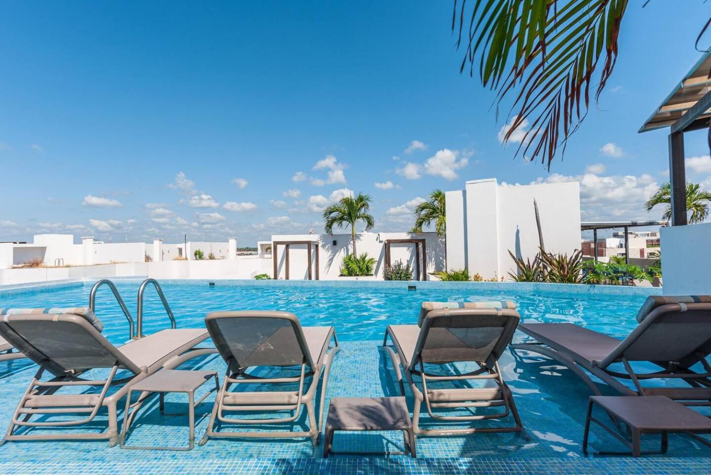 Spacious Retreat For 10 People *