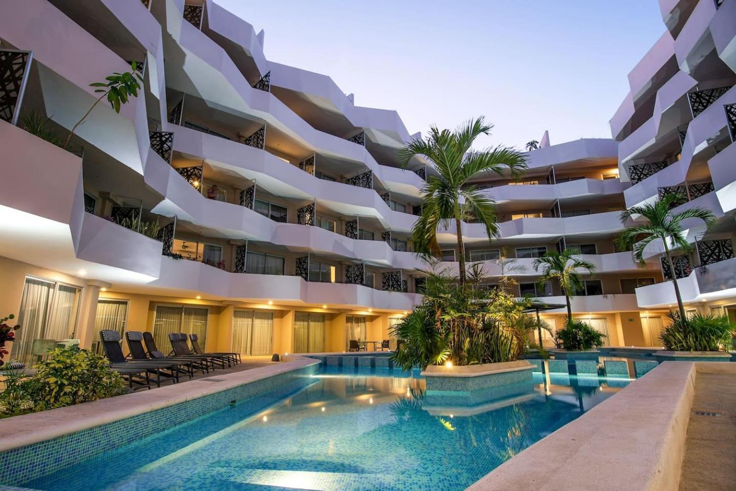 Spacious Retreat For 10 People * Playa del Carmen